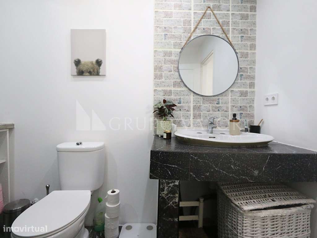 Moradia T1 com logradouro, em Asfamil, Rio de Mouro-12