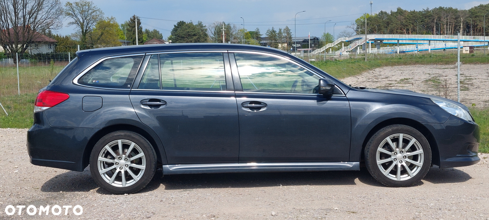 Subaru Legacy - 22