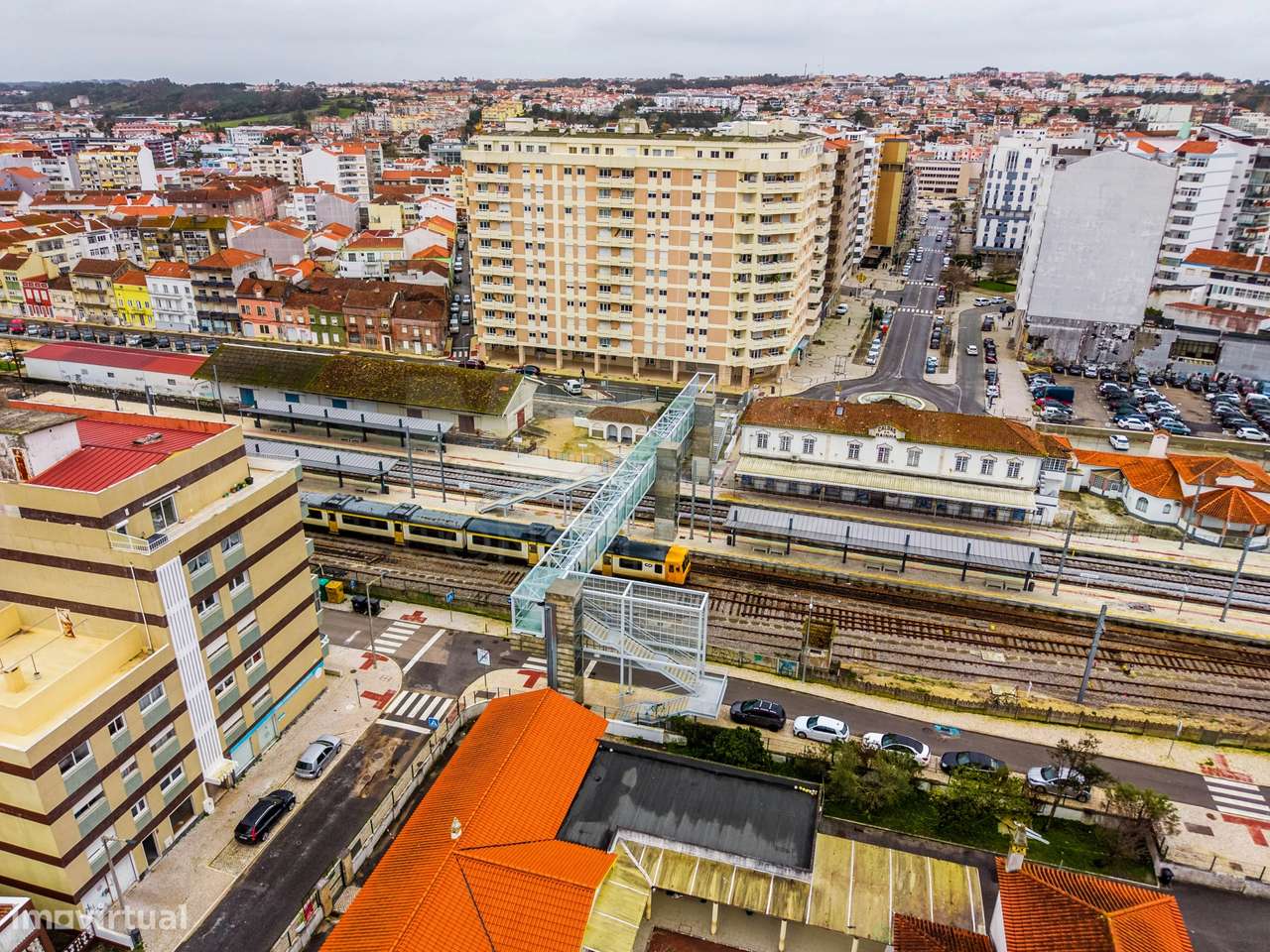 Apartamento T2 com Parqueamento em localização central – Caldas da ... - Grande imagem: 5/28