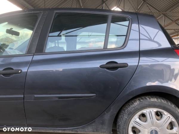 Zderzak tył tylny Renault Clio III 5D HB TEB66 - 9