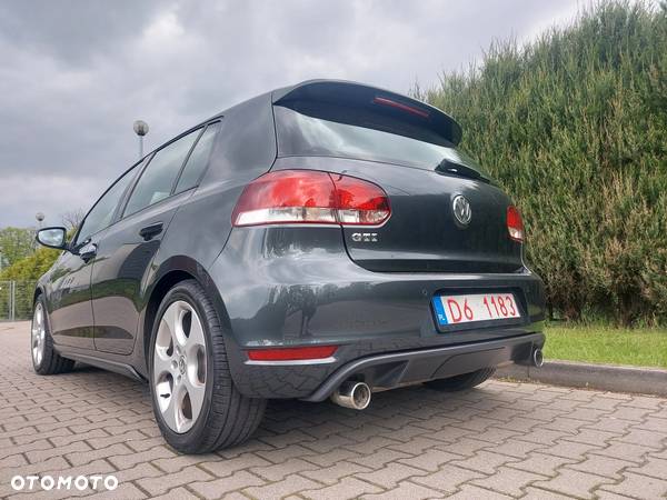 Volkswagen Golf VI 2.0 TSI GTI - 4