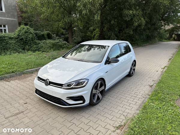 Volkswagen Golf - 6