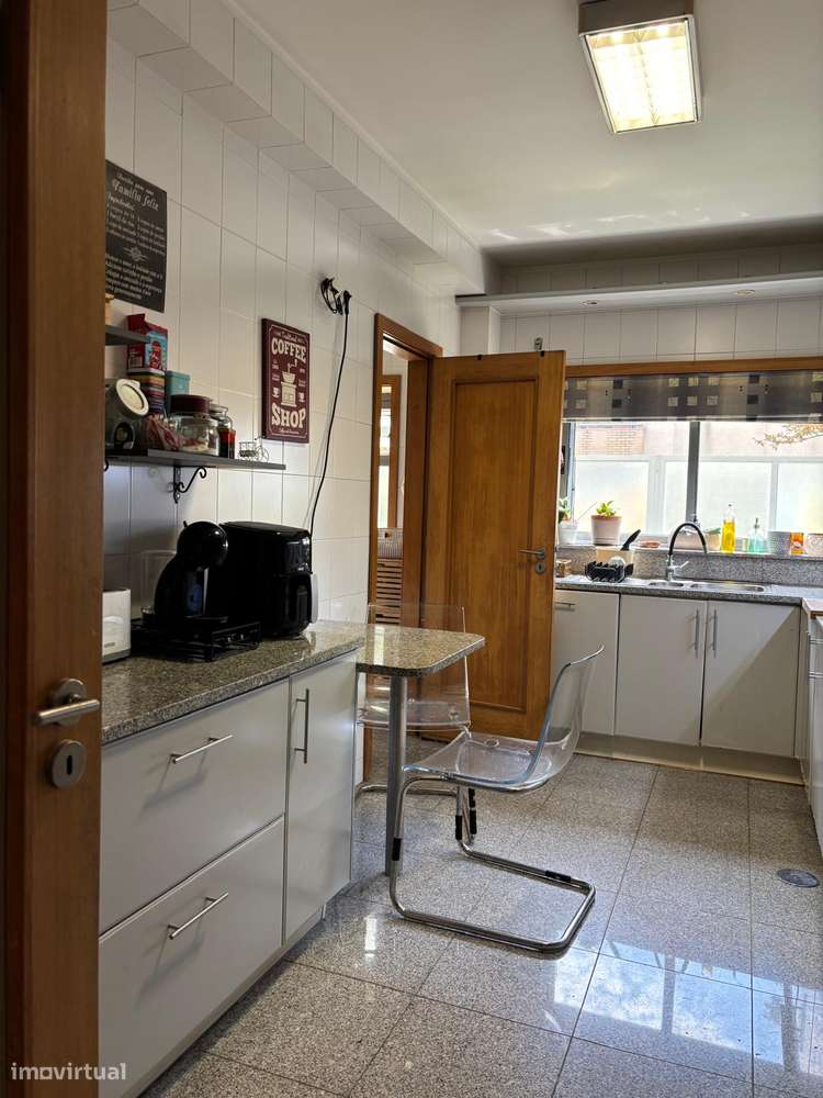 T3+1 com Terraço – Aguas Santas, Maia-13