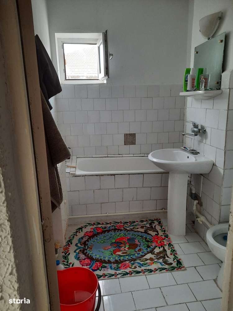 Inchiriez apartament 2 camere - Imagine principală: 5/7