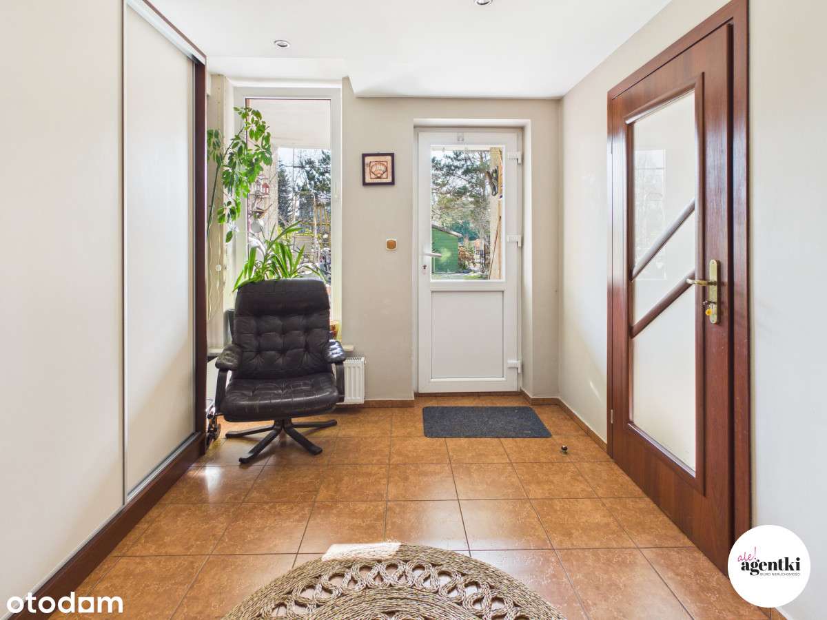 Dom z dużym potencjałem, 7 pokoi, blisko morza!-12