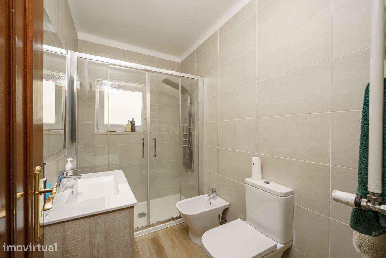 Moradia T5 Premium Inteligente – Sustentabilidade, Conforto e Eficiênc-11