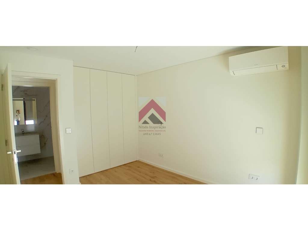 APARTAMENTO T1 COM VARANDA NAS BARROCAS - Grande imagem: 4/30