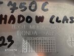 VT 750 C SHADOW CLASSIC 00-10 r. POKRYWA SILNIKA  LEWA  H023 - 12