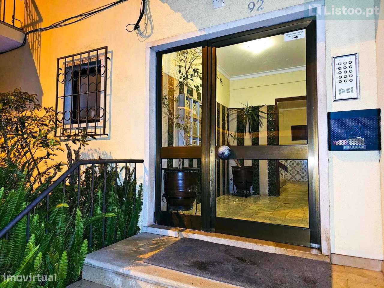 Apartamento T2+T1 com vista mar, no Monte Estoril-28