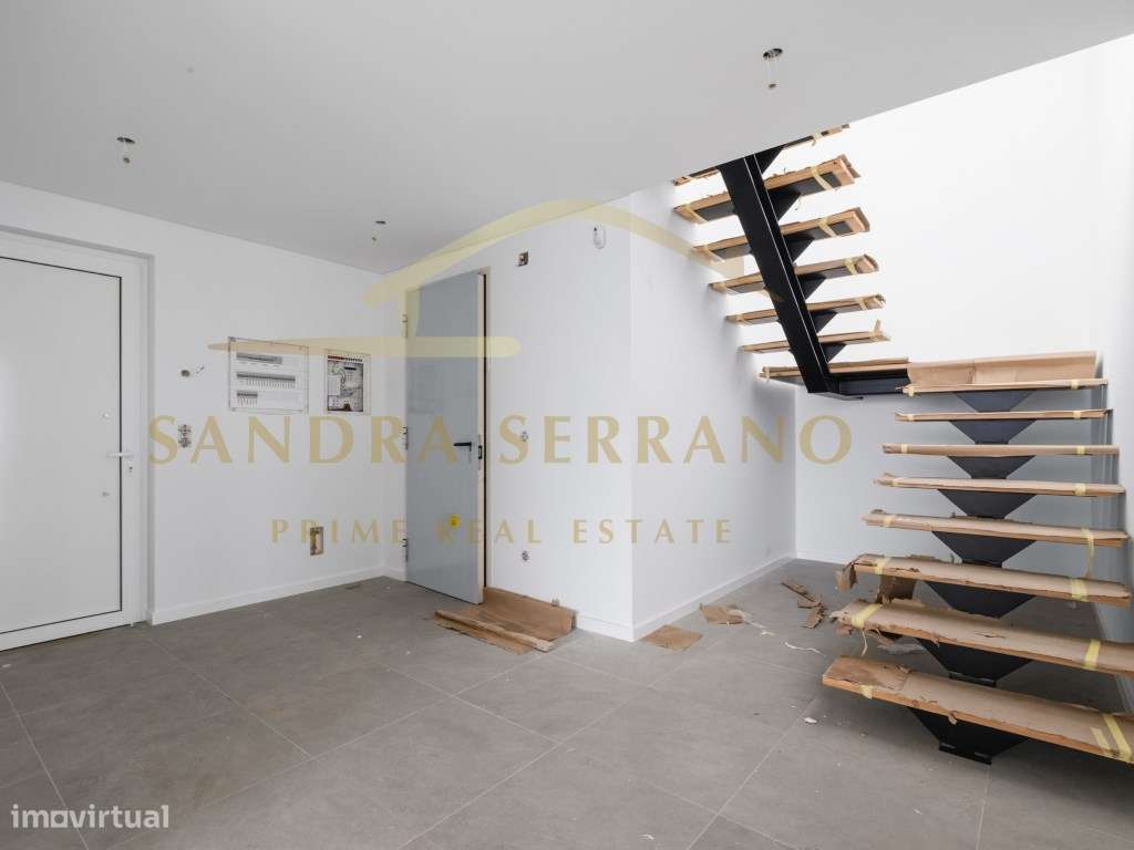 Moradia T4 Nova de Arquitetura Contemporânea | Azenhas do Mar - Sintra-15