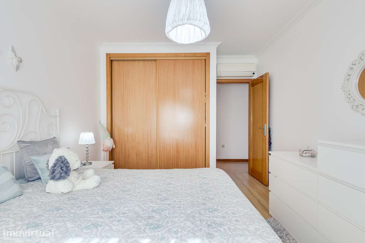 APARTAMENTO T2 | SUÍTE | LUGAR DE ESTACIONAMENTO | VIALONGA-20