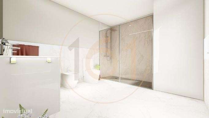 Excelente moradia T3 de 4 frentes em zona nobre de Leça da Palmeira-6