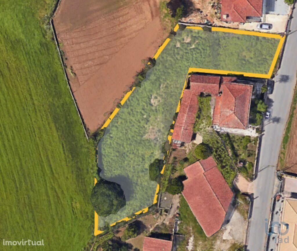 Terreno em Aveiro de 1538,00 m2