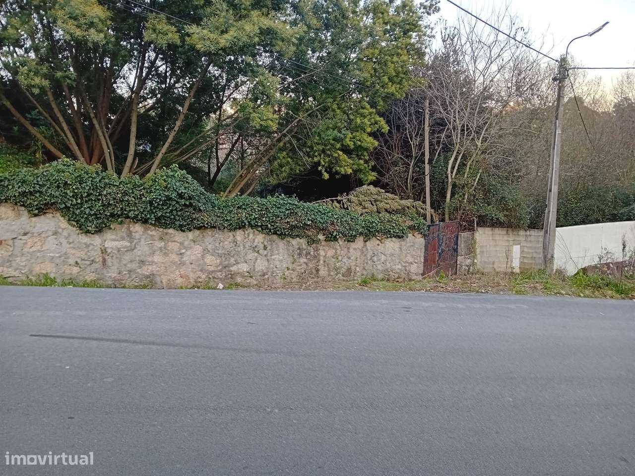 Terreno em Oliveira do Douro, para Construção de uma Moradia Isolada, - Grande imagem: 2/11