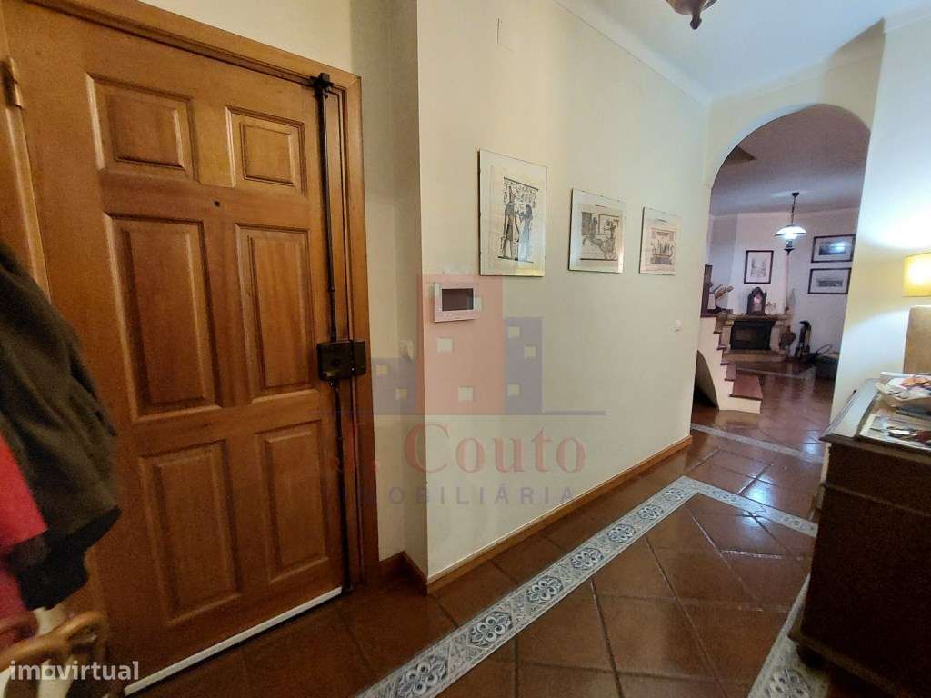 Apartamento T4+1 duplex em Caldas da Rainha-11