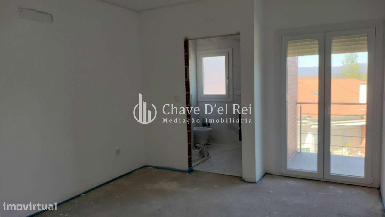 Moradia em Banda T3+2 Venda em Orgens,Viseu - Grande imagem: 3/28