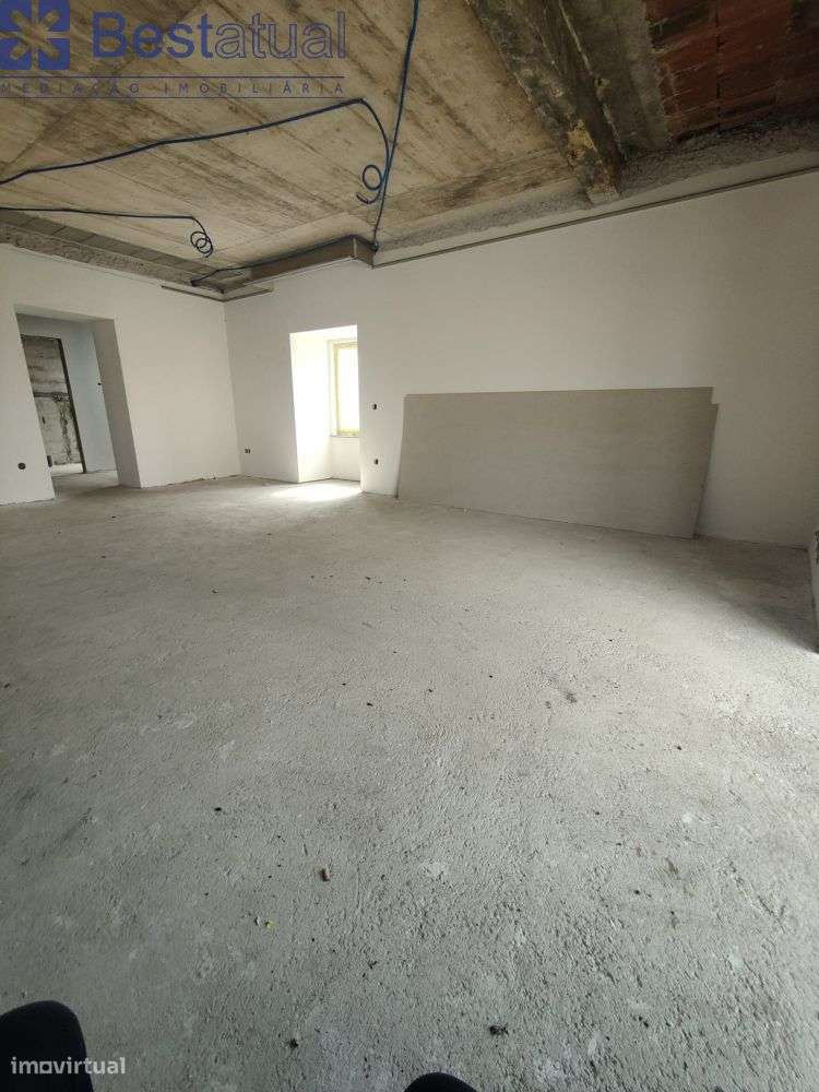 Moradias Bifamiliar - Acab. de Qualidade - Avidos-22