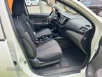 Mitsubishi L200 2.4 DI-D CD Invite 4WD - 8