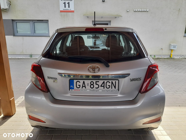 Toyota Yaris 1.33 Premium - 3