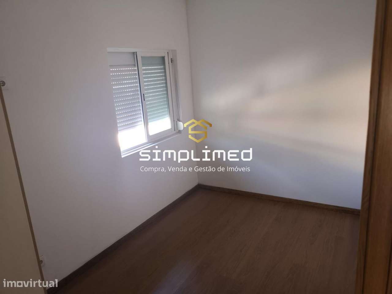 Apartamento T1 Transformado em T2 – Lavradio-11