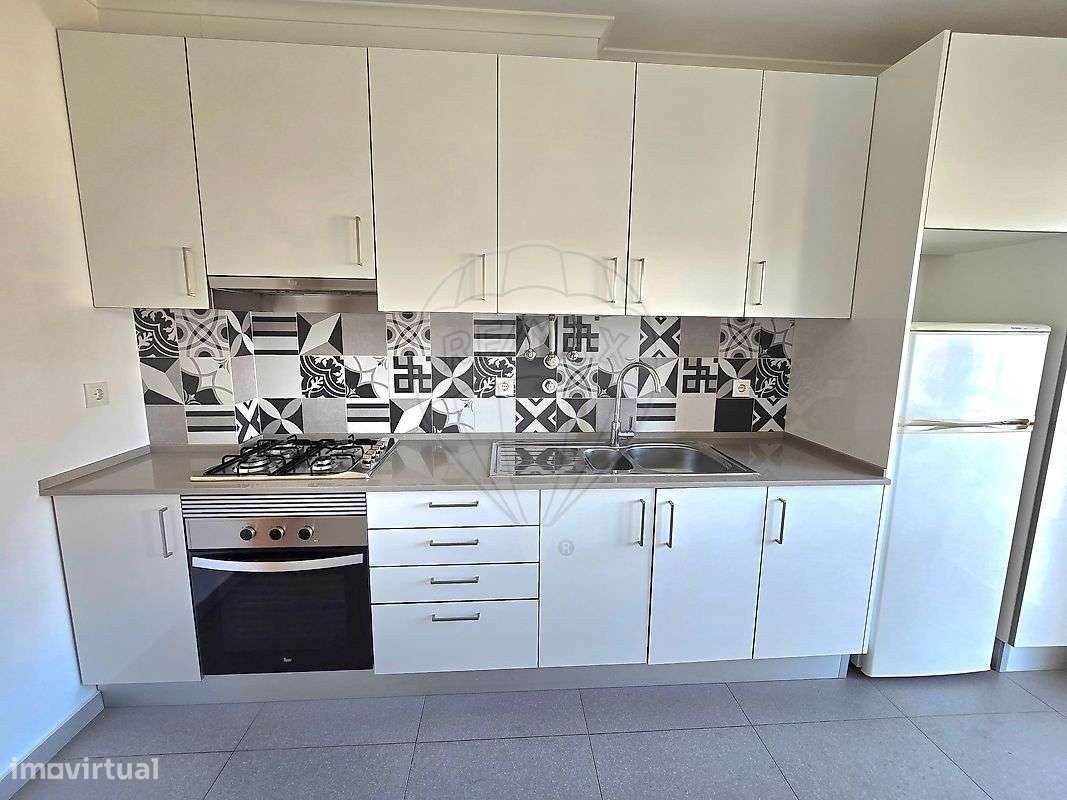 Apartamento T2 para arrendamento - Grande imagem: 2/29