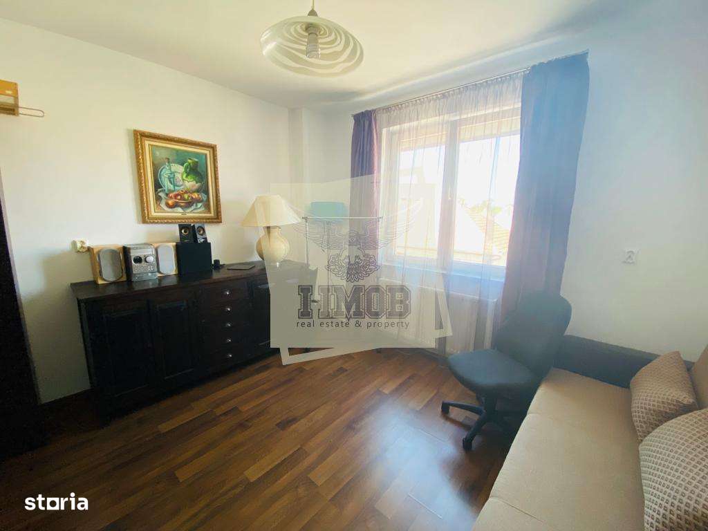 Apartament 3 camere balcon si garaj Parcul Sub Arini - Imagine principală: 4/14