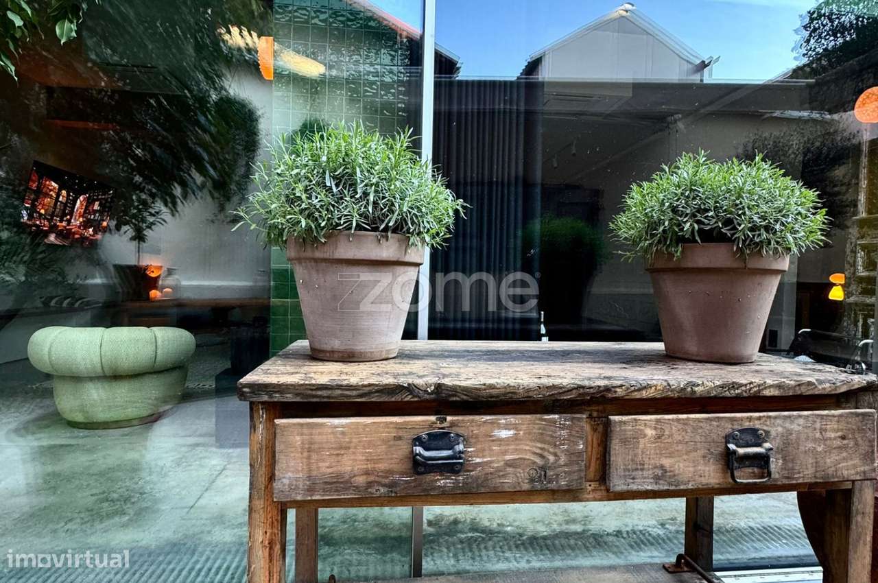 LOFT / SHOWROOM NA MIGUEL BOMBARDA, ART DISTRICT, PORTO - Grande imagem: 3/60