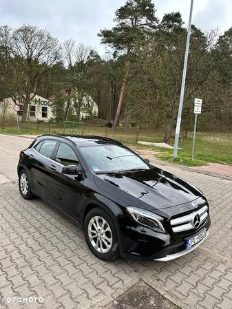 Mercedes-Benz GLA - 1