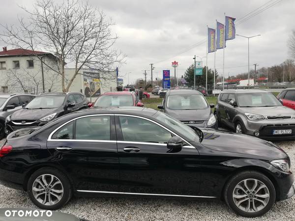 Mercedes-Benz Klasa C 300 7G-TRONIC Exclusive - 8