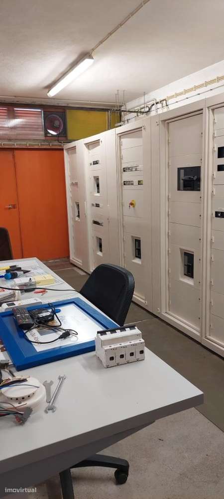 Armazém para venda em Évora-17