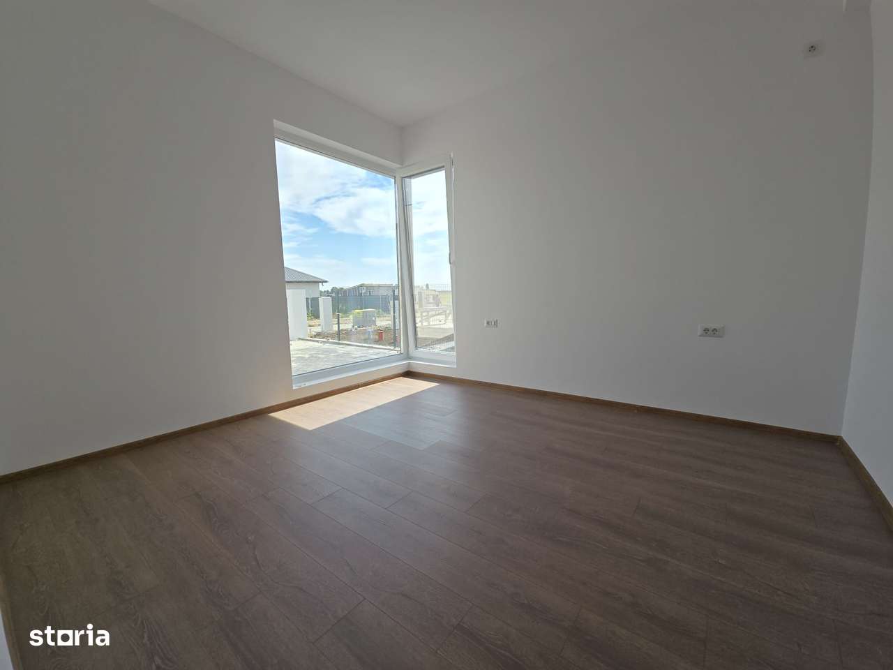 Casa individuala | 4 Camere | Asfalt | Berceni-4