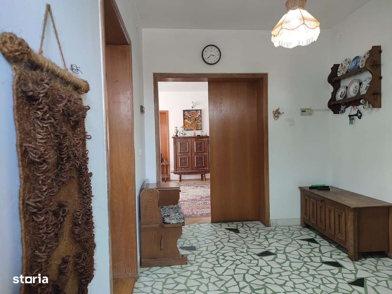 Vila, 2 apartamente, teren 670 mp, Mircea cel Batran.-10