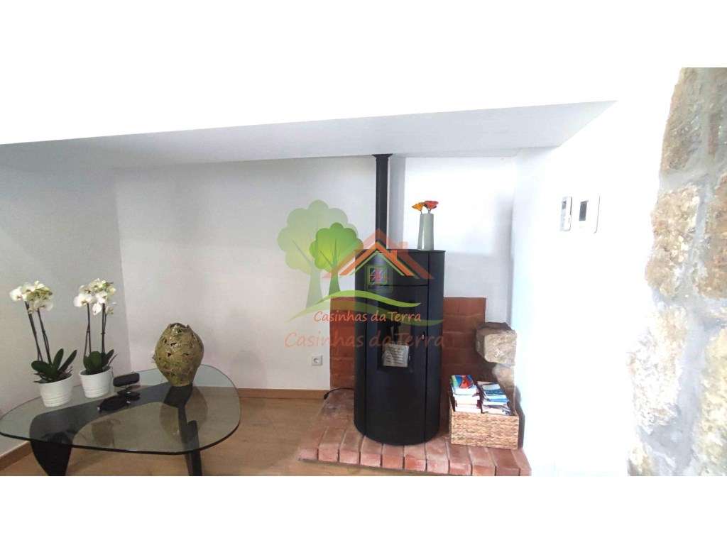 Terreno rústico com vista de mar e casa-18