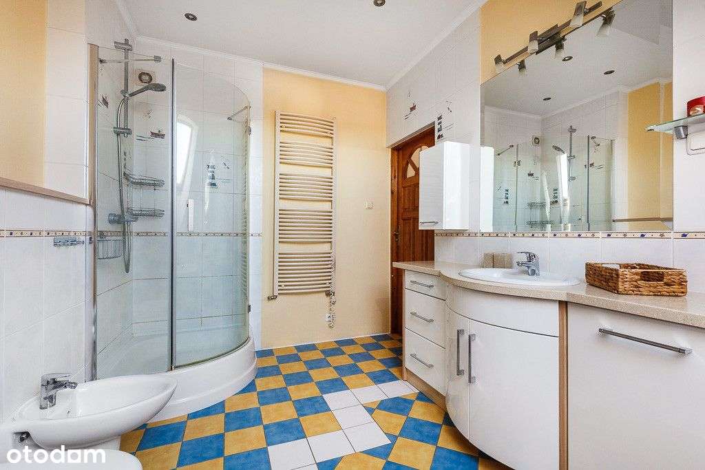 2 - piętrowe mieszkanie w doskonałej lokalizacji !-8