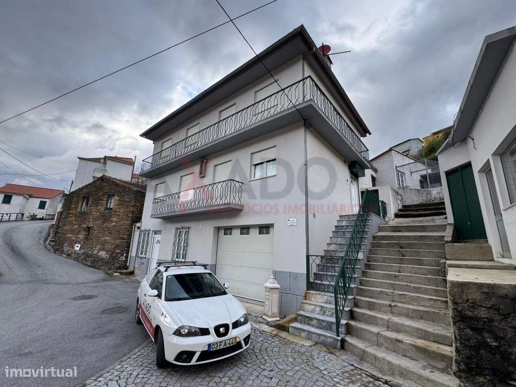 Moradia com Negócio Incluído na Serra da Estrela - Oportunidade Úni... - Grande imagem: 2/31