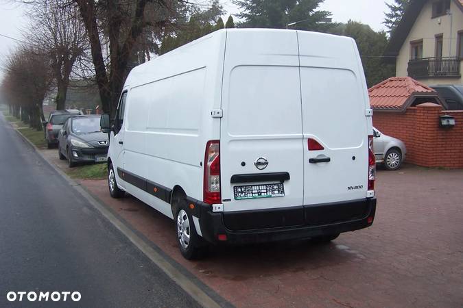 Nissan NV 400 - 5