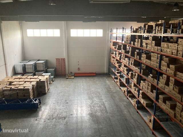 Armazém para arrendar na zona do Linhó - Sintra - Grande imagem: 4/11