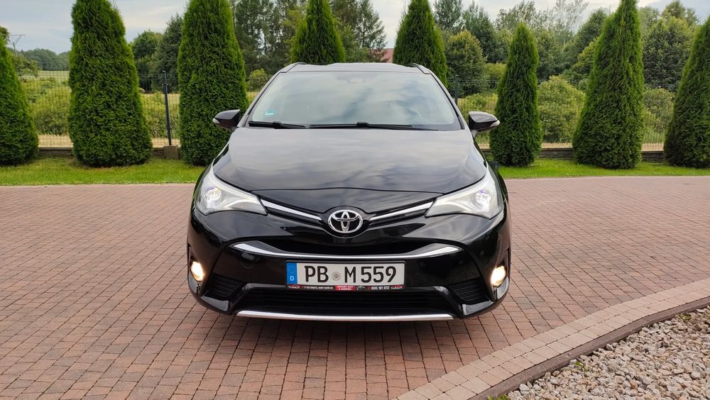 Toyota Avensis III (2009-) 2.0 D-4D Premium 2017
