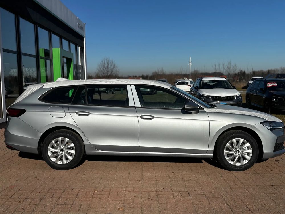 SKODA SUPERB Superb Combi Essence 1,5 TSI m-HEV 150 KM 7-biegowa DSG