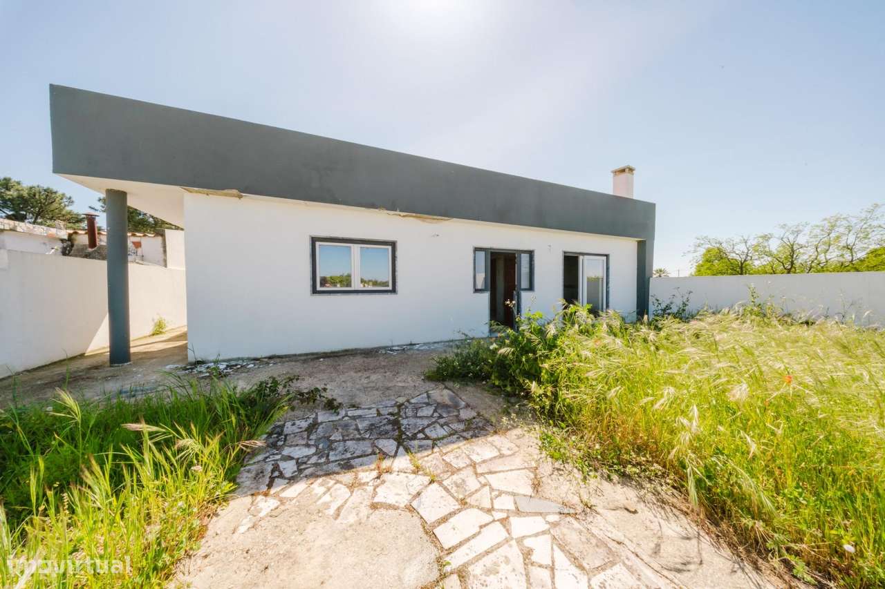 Moradia T3 Isolada por Renovar | Bairro Novo da Jardia, Montijo-29