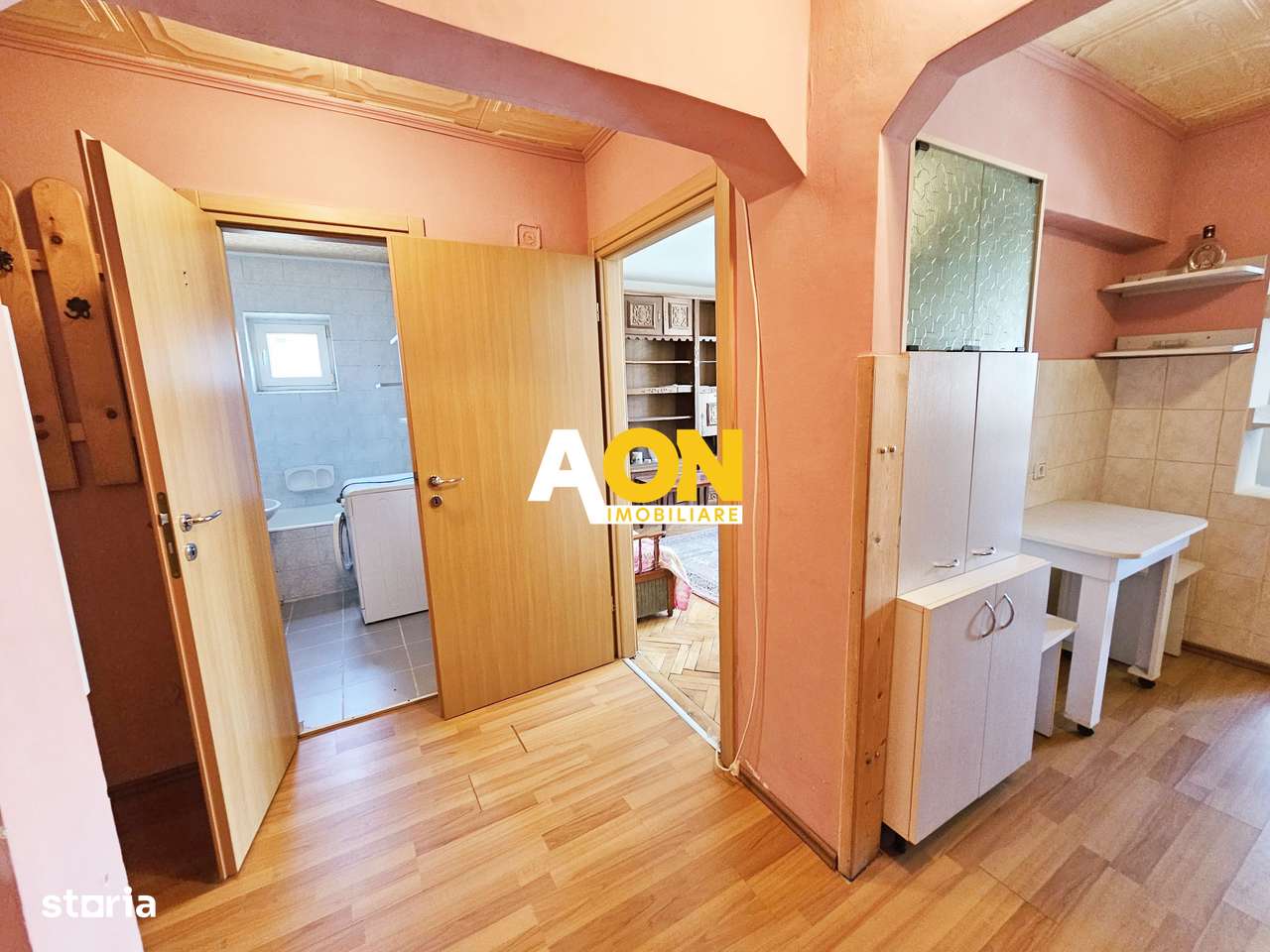 Garsoniera mobilata, utilata, 30 mp utili, boxa, etaj 2, Cetate - Imagine principală: 4/9