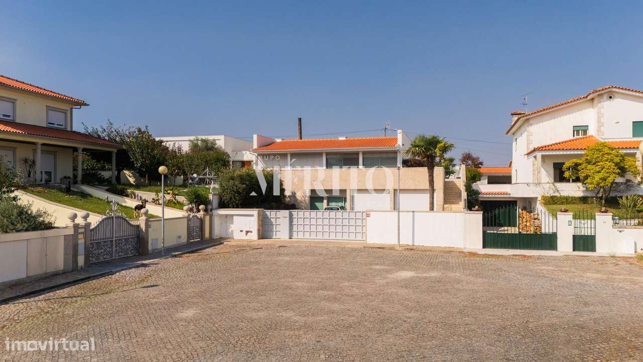 Magnífica Moradia T4+1 em Tamel São Veríssimo, Barcelos - Grande imagem: 2/59