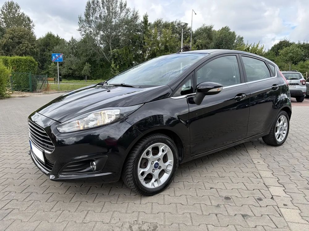 Ford Fiesta Mk7 (2008-) 1.6 TDCi Titanium 2013