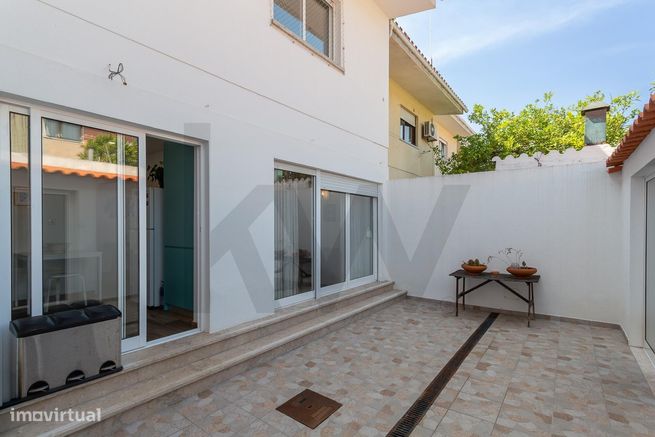 Moradia T4 à venda na Rebelva – Carcavelos-15