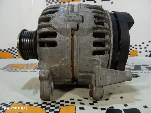 Alternador Seat Leon (5F1)  03L 903 023 / 03L903023 / 0124525187 - 2