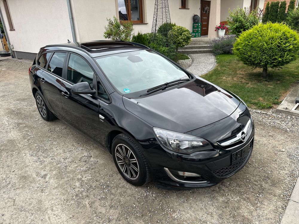 Opel Astra J (2009-2019) 1.4 T Sport 2013