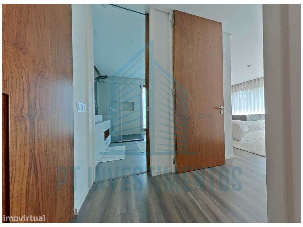 Moradia semi-nova T5+1 em Santa Joana - Aveiro-50