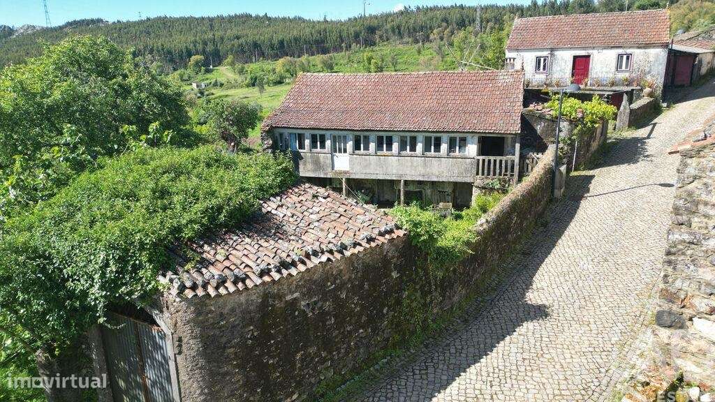 Casa tradicional T2 em Cumeeira de 156,00 m2 - Grande imagem: 1/20