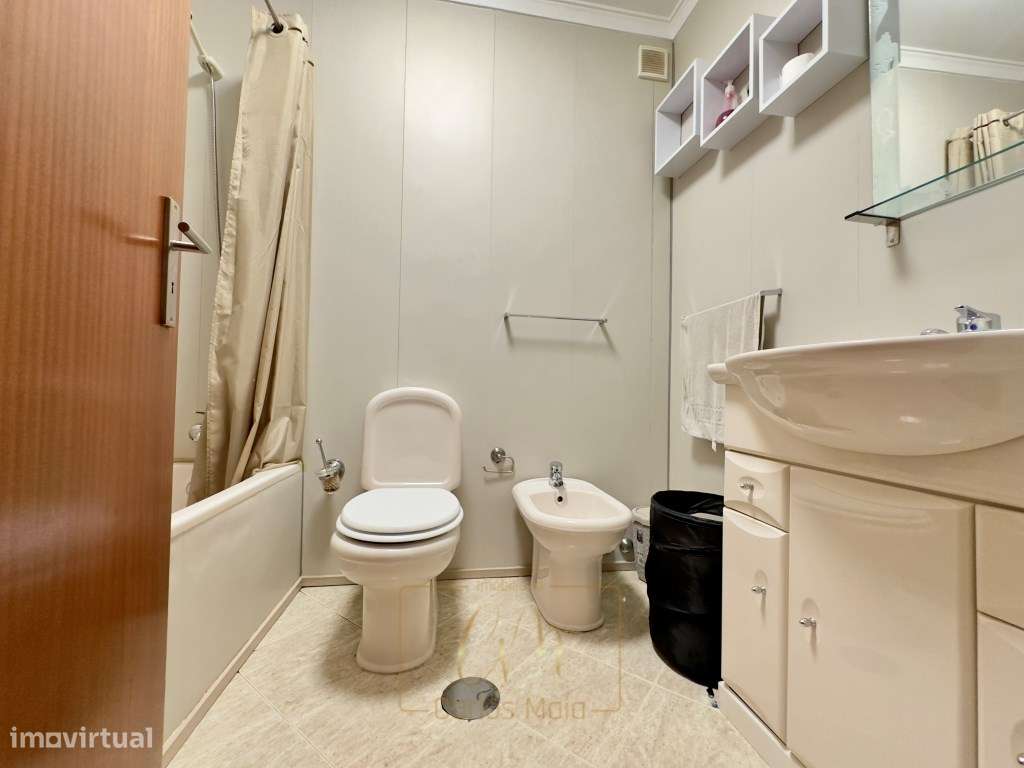 Moradia T4 com terraço, Sótão e Garagem-17