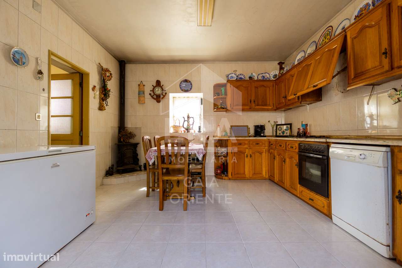 Casa Senhorial com terreno de 4.840 m² - Grande imagem: 4/20